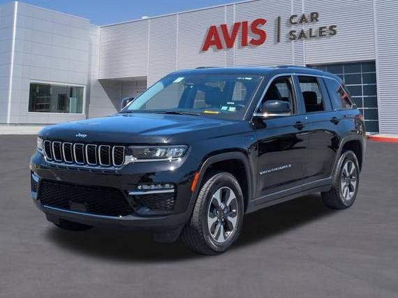 JEEP GRAND CHEROKEE 2023 1C4RJYB60PC626015 image